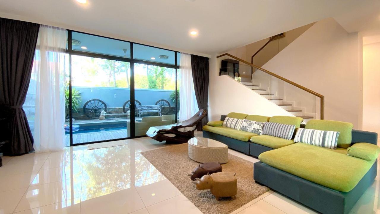 Lavanya Private Pool 2 Floors @ Pantai Cenang. Villa *